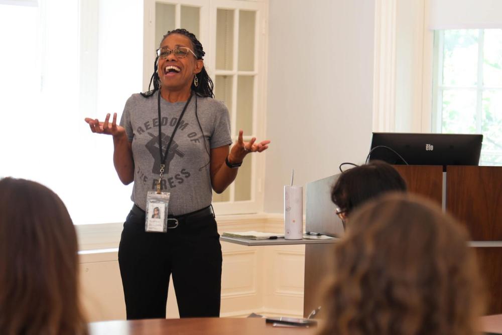 Photo of Denise Watson presenting at a Charles Center Journalism Masterclass