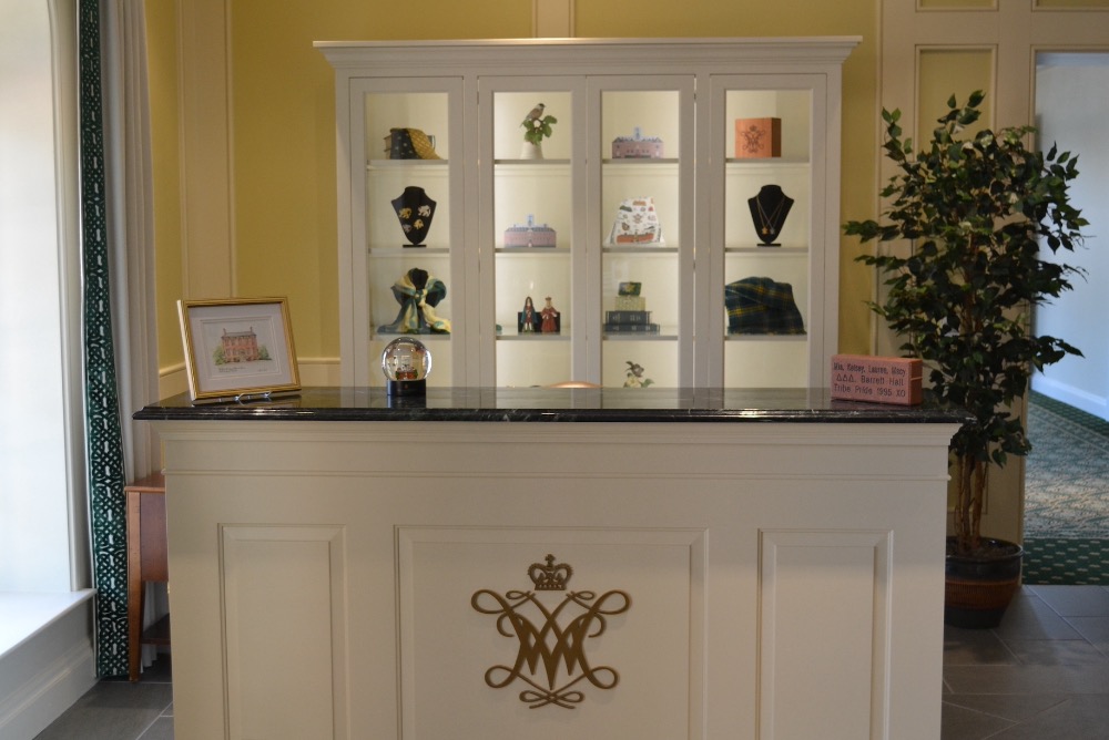 Alumni House Foyer Gift Shop